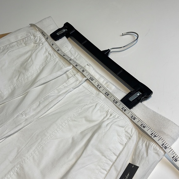 Lord & Taylor White roll up pants size Large - Picture 7 of 8